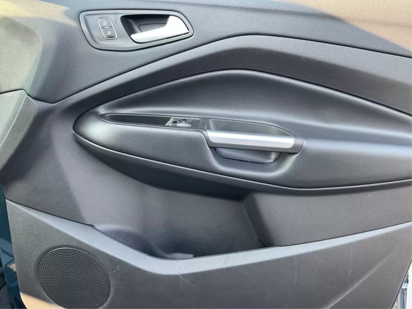 2019 Ford Escape SE (1FMCU9GD1KU) with an Other engine, located at 8750 N County Rd 25A, Piqua, OH, 45356, (937) 908-9800, 40.164391, -84.232513 - Elevate your adventures and daily routines with the versatile 2019 Ford Escape SE, perfect for growing families and weekend explorers alike. Whether you're navigating the bustling streets of Fairborn or heading out for a scenic drive in the picturesque Miami Valley, this SUV is designed to provide c - Photo#18