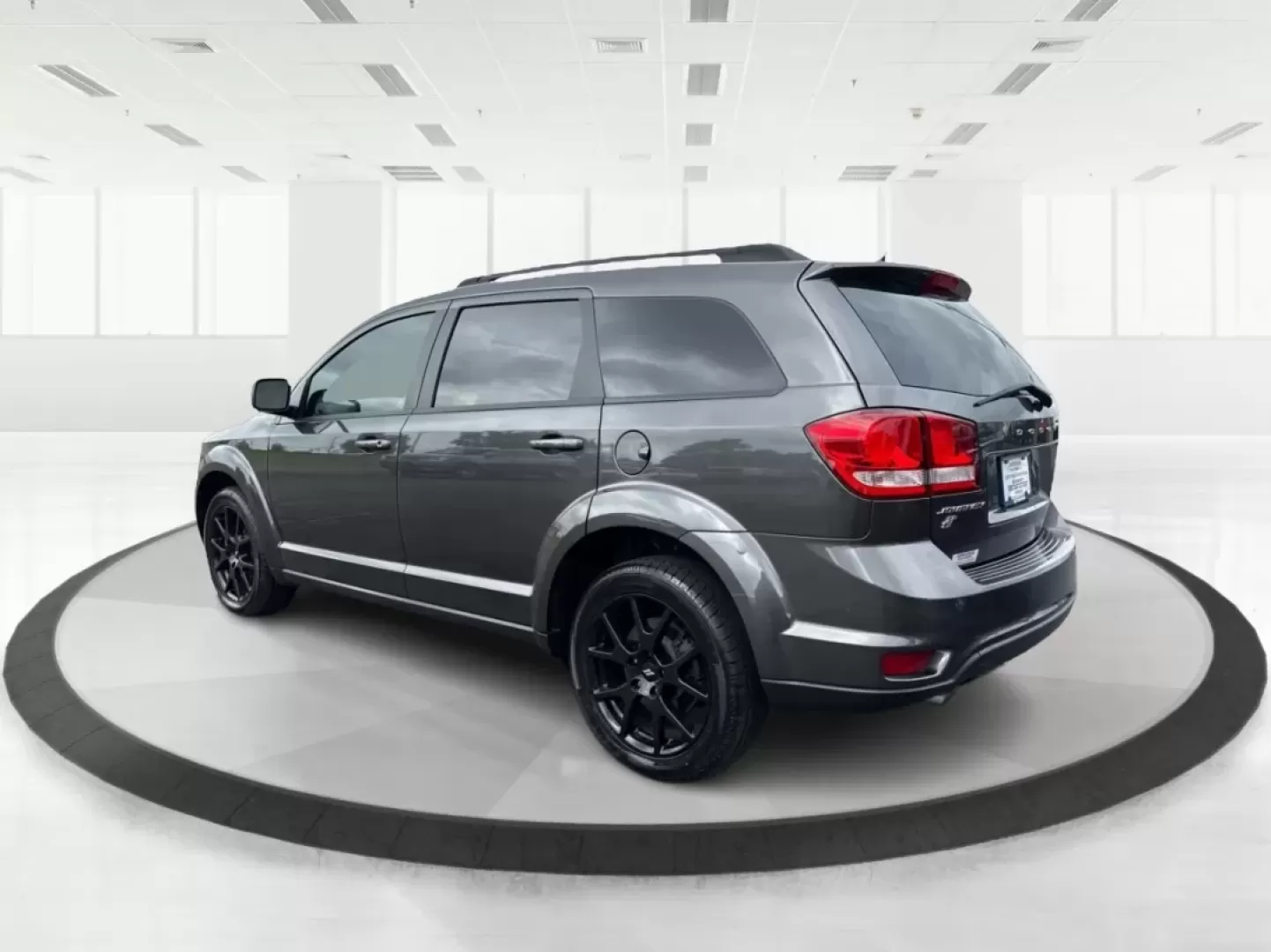 2018 Dodge Journey SXT AWD (3C4PDDBG9JT) with an Pentastar 3.6L V-6 DOHC engine, located at 8750 N County Rd 25A, Piqua, OH, 45356, (937) 908-9800, 40.164391, -84.232513 - Experience the thrill of adventure and family outings in this stunning **2018 Dodge Journey SXT AWD**, now available at **Advantage Car and Credit**, located at **1184 Kauffman Ave, Fairborn, OH 45324**. Whether you're commuting to work or heading out for a weekend getaway, this versatile SUV is des - Photo#4