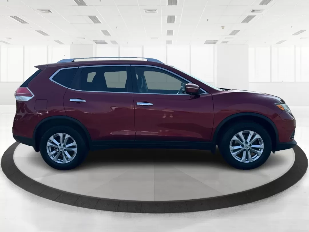 2015 Nissan Rogue SV (KNMAT2MV0FP) with an 2.5L I-4 DOHC engine, located at 8750 N County Rd 25A, Piqua, OH, 45356, (937) 908-9800, 40.164391, -84.232513 - Photo#1