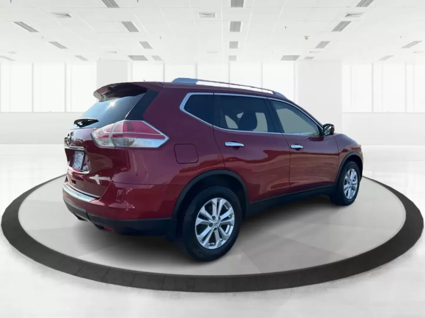2015 Nissan Rogue SV (KNMAT2MV0FP) with an 2.5L I-4 DOHC engine, located at 8750 N County Rd 25A, Piqua, OH, 45356, (937) 908-9800, 40.164391, -84.232513 - Experience the perfect blend of style, comfort, and capability with this **2015 Nissan Rogue SV**, available now at **Advantage Car and Credit** in **Fairborn, OH**. This versatile SUV is not only ideal for daily commuting but also makes weekend getaways a breeze. Its spacious interior and impressiv - Photo#2