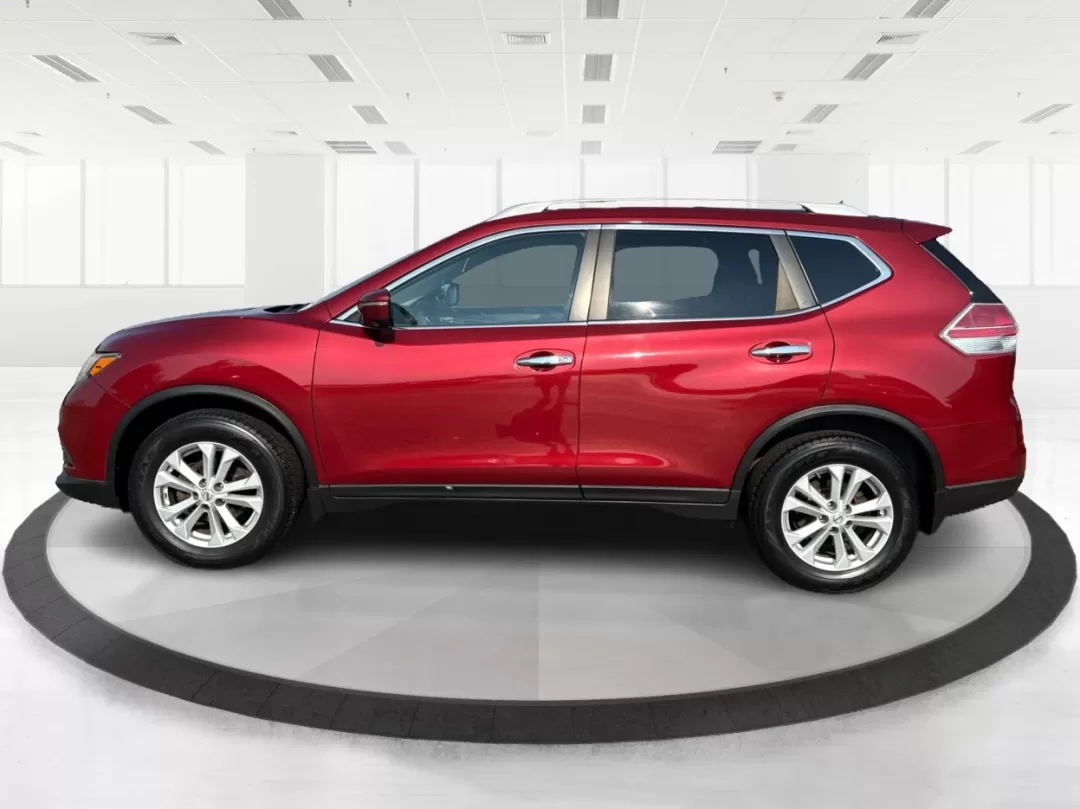 2015 Nissan Rogue SV (KNMAT2MV0FP) with an 2.5L I-4 DOHC engine, located at 8750 N County Rd 25A, Piqua, OH, 45356, (937) 908-9800, 40.164391, -84.232513 - Photo#5