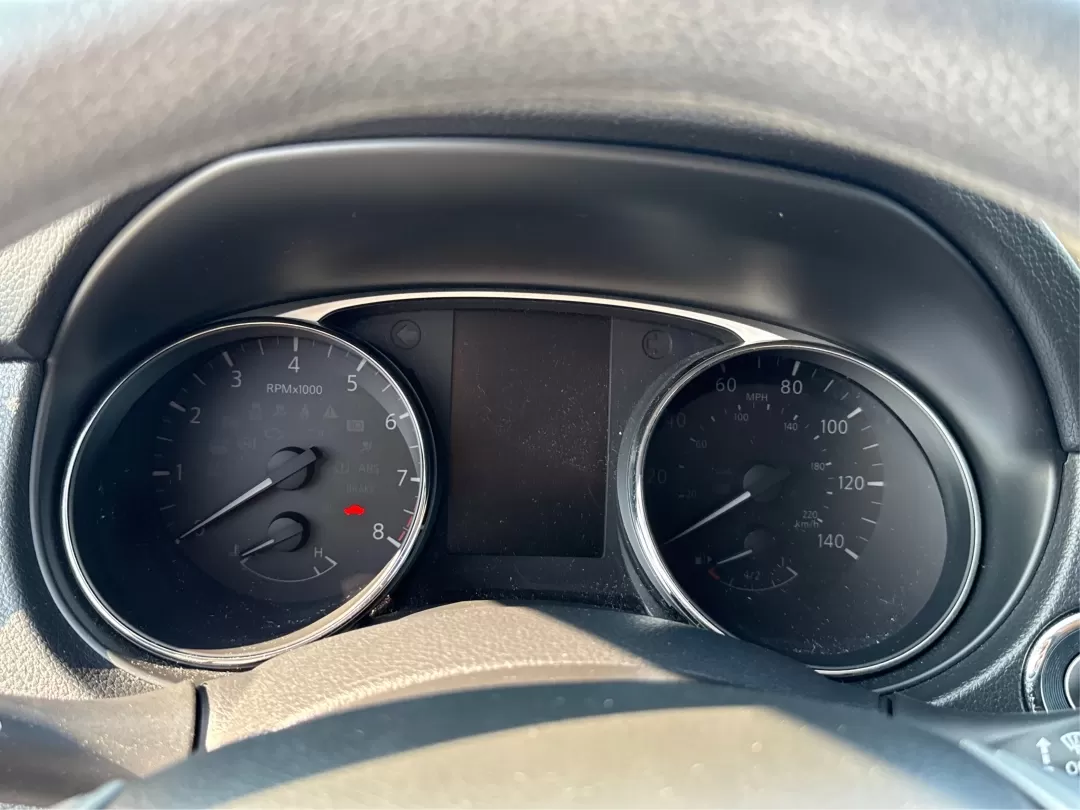 2015 Nissan Rogue SV (KNMAT2MV0FP) with an 2.5L I-4 DOHC engine, located at 8750 N County Rd 25A, Piqua, OH, 45356, (937) 908-9800, 40.164391, -84.232513 - Photo#15