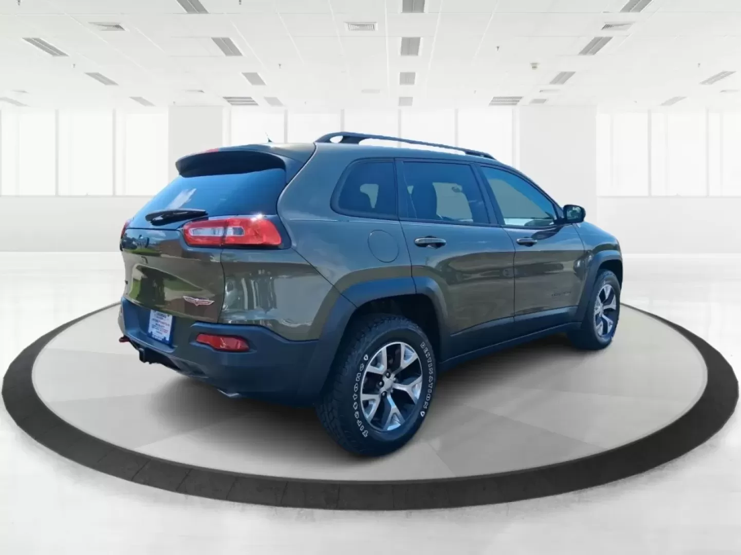 2015 Jeep Cherokee Trailhawk (1C4PJMBS8FW) with an Other engine, located at 8750 N County Rd 25A, Piqua, OH, 45356, (937) 908-9800, 40.164391, -84.232513 - ### Discover Adventure with the 2015 Jeep Cherokee Trailhawk at Advantage Car and Credit - Piqua<br /> <br /> If you're looking for a vehicle that embodies both adventure and practicality, look no further than the stunning **2015 Jeep Cherokee Trailhawk**, available now at **Advantage Car and Credit - Photo#2