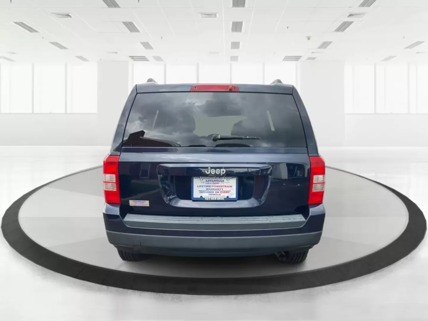 2015 Jeep Patriot Sport 2WD (1C4NJPBAXFD) with an 2.0L L4 DOHC 16V engine, located at 8750 N County Rd 25A, Piqua, OH, 45356, (937) 908-9800, 40.164391, -84.232513 - Explore the open road with confidence in this versatile 2015 Jeep Patriot Sport, available exclusively at Advantage Car and Credit, located at 1184 Kauffman Ave, Fairborn, OH 45324. Whether you're steering the family to soccer practice, heading out for a weekend adventure, or navigating your daily c - Photo#3