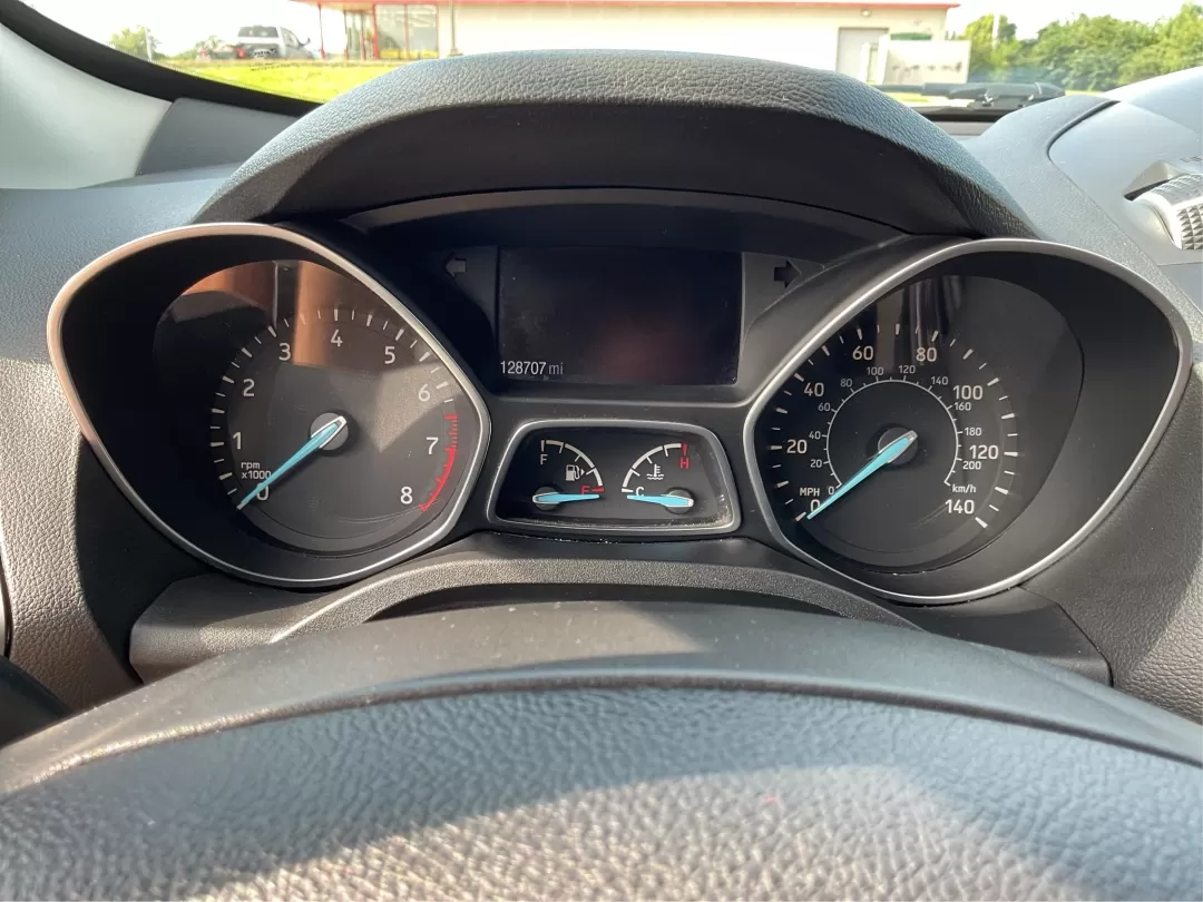 2017 Ford Escape SE (1FMCU9G9XHU) with an Other engine, located at 401 Woodman Dr, Riverside, OH, 45431, (937) 908-9800, 39.760899, -84.123421 - Photo#15