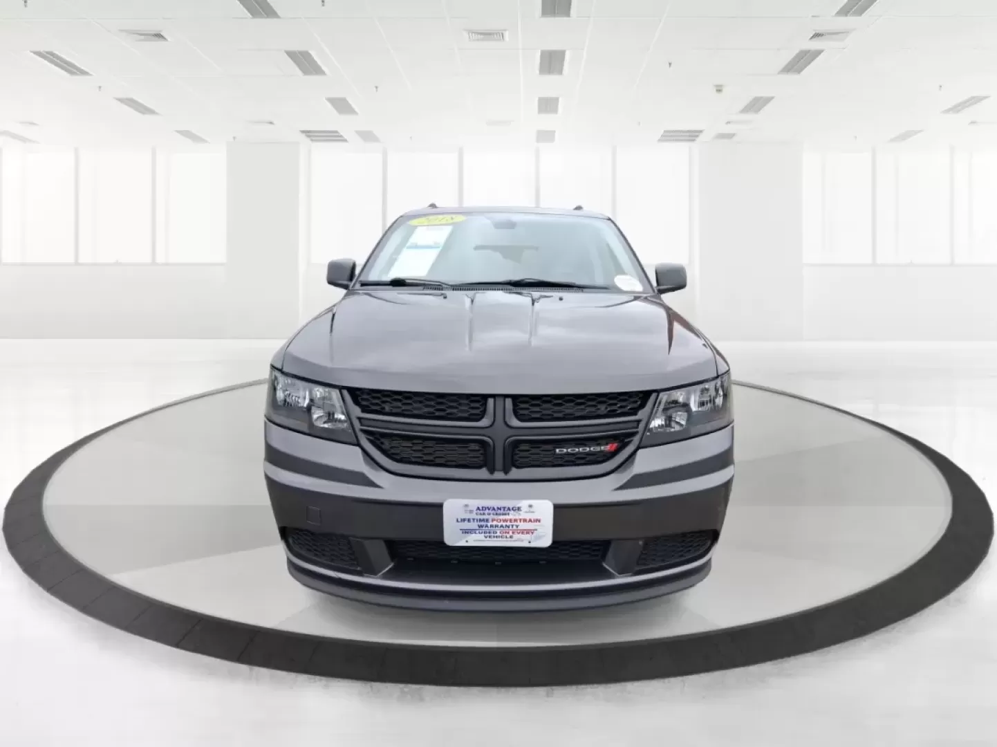 2018 Dodge Journey SE (3C4PDCAB1JT) with an Tigershark MultiAir 2.4L I-4 DOHC engine, located at 1230 East Main St, Xenia, OH, 45385, (937) 908-9800, 39.688026, -83.910172 - **Explore the Open Road with the 2018 Dodge Journey Your Family's Next Adventure Awaits!**<br /> <br /> Are you ready to elevate your family adventures or tackle your daily commute in style? This 2018 Dodge Journey SE is not just a vehicle; it's your gateway to exploration and unforgettable memorie - Photo#7