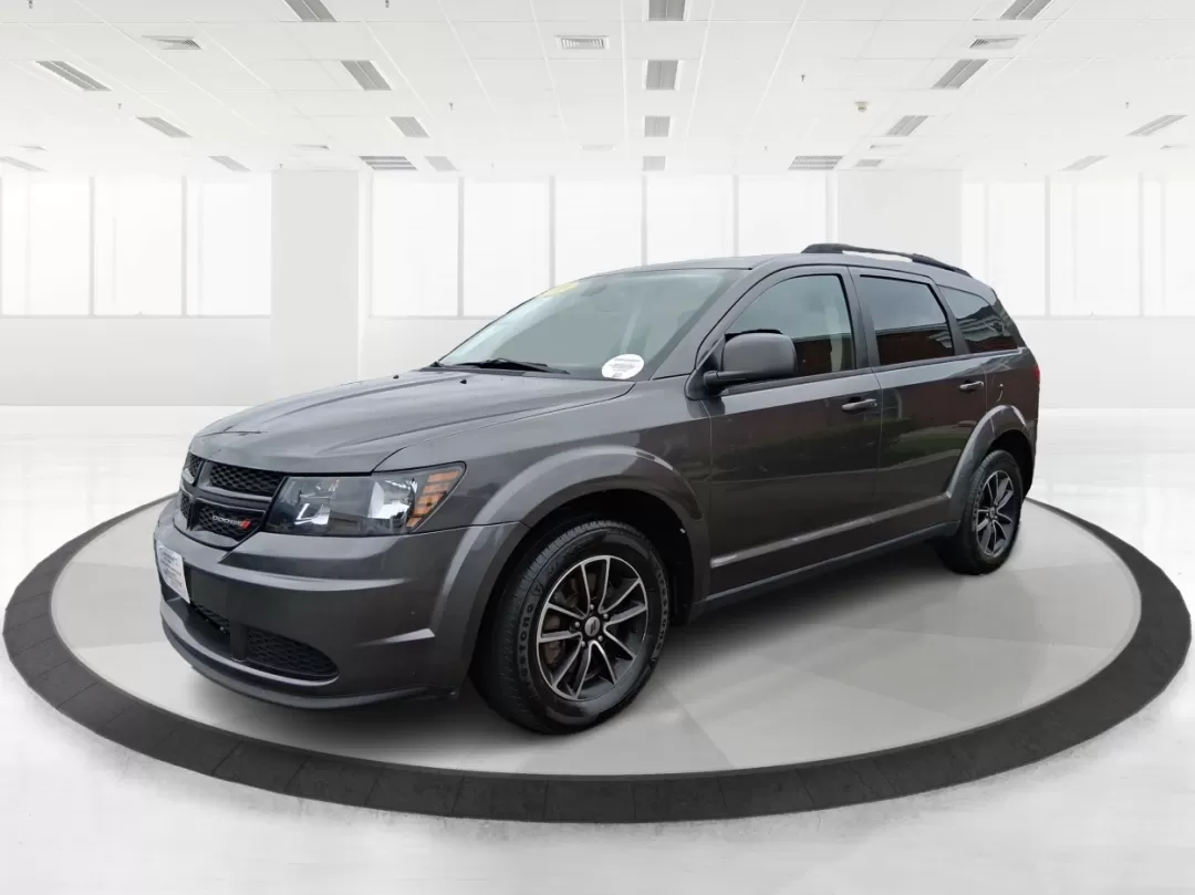 2018 Dodge Journey SE (3C4PDCAB1JT) with an Tigershark MultiAir 2.4L I-4 DOHC engine, located at 1230 East Main St, Xenia, OH, 45385, (937) 908-9800, 39.688026, -83.910172 - Photo#8