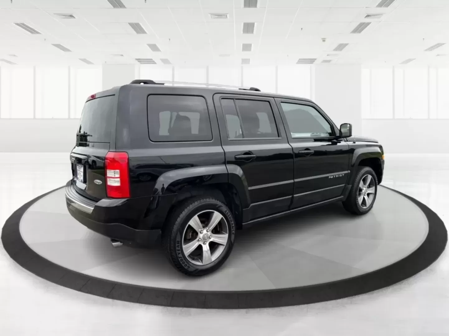 2016 Jeep Patriot High Altitude Edition (1C4NJRFB0GD) with an 2.4L I-4 DOHC engine, located at 1230 East Main St, Xenia, OH, 45385, (937) 908-9800, 39.688026, -83.910172 - **Explore Your Next Adventure in the 2016 Jeep Patriot High Altitude Edition!**<br /> <br /> Are you ready to elevate your lifestyle and embark on thrilling weekend adventures or effortlessly tackle your daily commute? The 2016 Jeep Patriot High Altitude Edition is the perfect SUV for those who crav - Photo#2