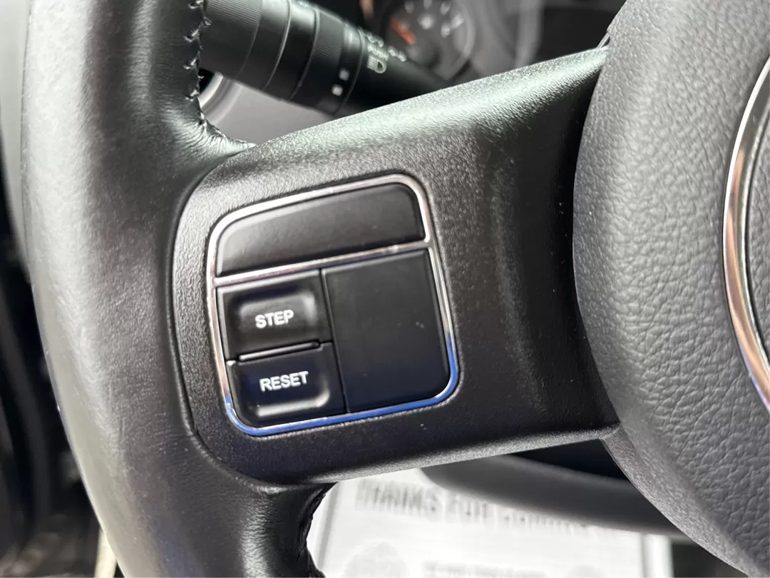 2016 Jeep Patriot High Altitude Edition (1C4NJRFB0GD) with an 2.4L I-4 DOHC engine, located at 1230 East Main St, Xenia, OH, 45385, (937) 908-9800, 39.688026, -83.910172 - Photo#16