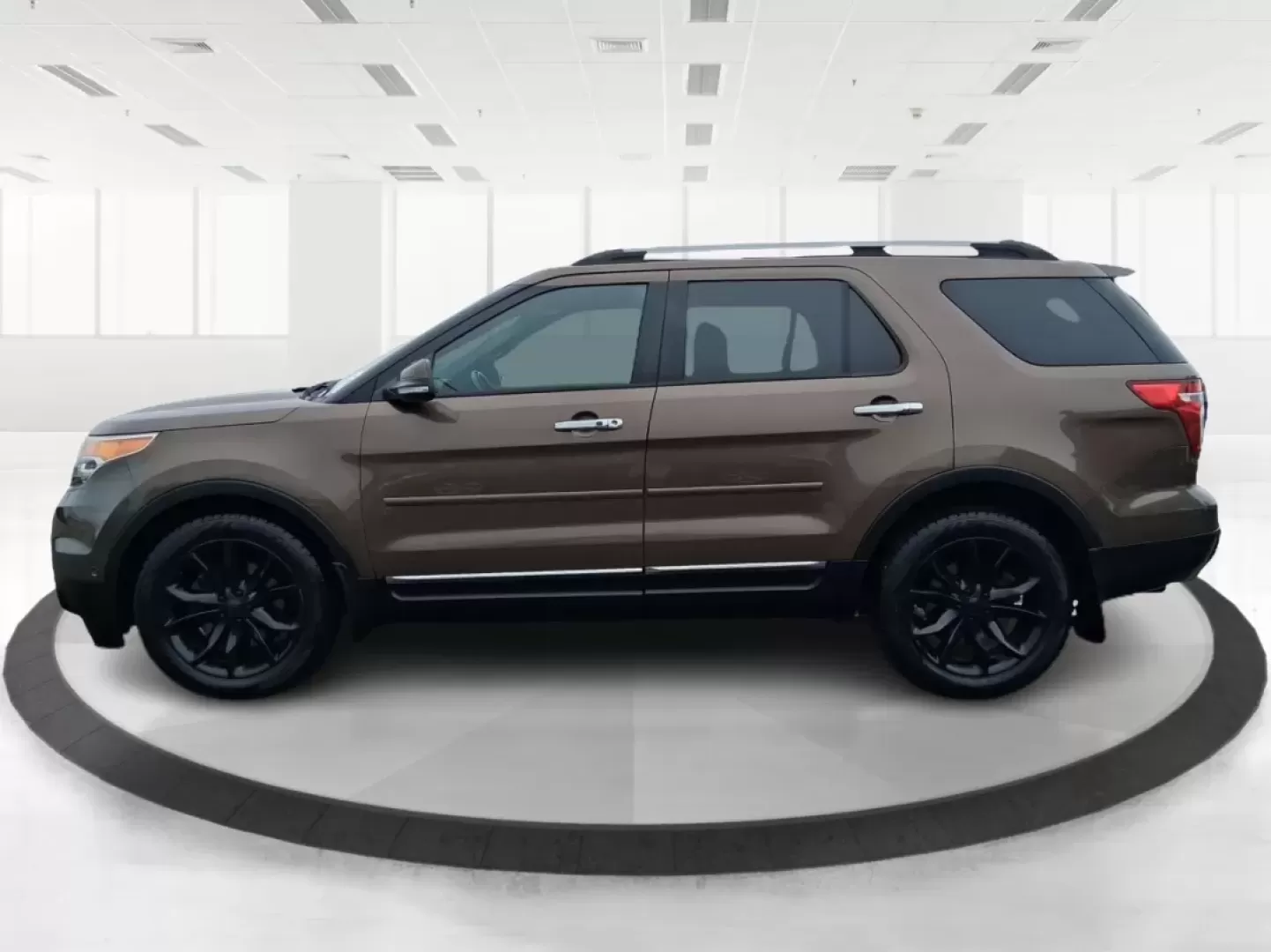 2015 Ford Explorer Limited (1FM5K8F85FG) with an 3.5L V-6 DOHC engine, located at 1230 East Main St, Xenia, OH, 45385, (937) 908-9800, 39.688026, -83.910172 - ### Adventure Awaits: Your 2015 Ford Explorer Limited in Xenia, OH<br /> <br /> Are you ready to elevate your family adventures or tackle daily commutes in style? Look no further than this stunning 2015 Ford Explorer Limited, available now at Advantage Car and Credit in Xenia, OH. This versatile uti - Photo#5