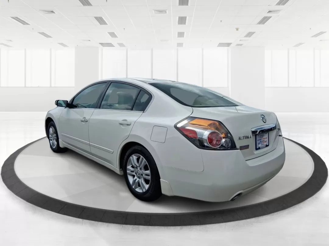 2012 Nissan Altima 2.5 S (1N4AL2APXCN) with an 2.5L I-4 DOHC engine, located at 1951 S Dayton Lakeview Rd., New Carlisle, OH, 45344, (937) 908-9800, 39.890999, -84.050255 - Photo#4