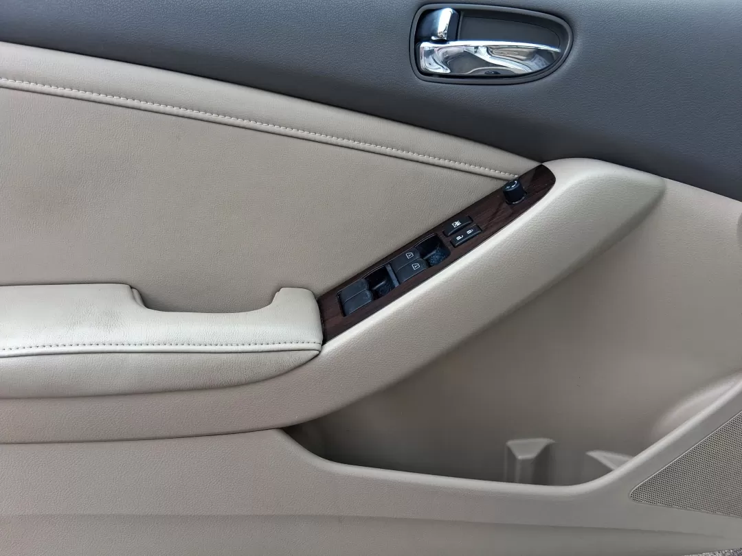 2012 Nissan Altima 2.5 S (1N4AL2APXCN) with an 2.5L I-4 DOHC engine, located at 1951 S Dayton Lakeview Rd., New Carlisle, OH, 45344, (937) 908-9800, 39.890999, -84.050255 - Photo#17