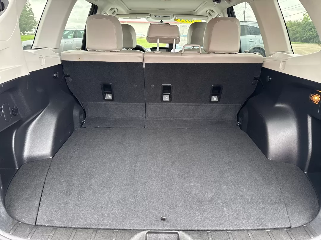 2015 Subaru Forester 2.5i Limited (JF2SJAHCXFH) with an 2.5L H-4 DOHC engine, located at 1230 East Main St, Xenia, OH, 45385, (937) 908-9800, 39.688026, -83.910172 - Photo#12