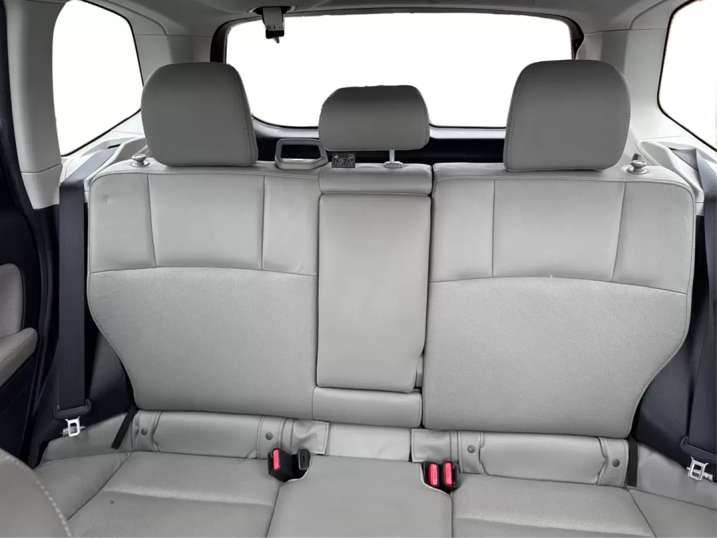 2015 Subaru Forester 2.5i Limited (JF2SJAHCXFH) with an 2.5L H-4 DOHC engine, located at 1230 East Main St, Xenia, OH, 45385, (937) 908-9800, 39.688026, -83.910172 - Discover your next adventure with the 2015 Subaru Forester 2.5i Limited, a vehicle designed to perfectly complement your active lifestyle! Whether you're navigating the daily grind of a long commute or planning a weekend getaway with the family, this all-wheel drive utility vehicle is built to handl - Photo#14