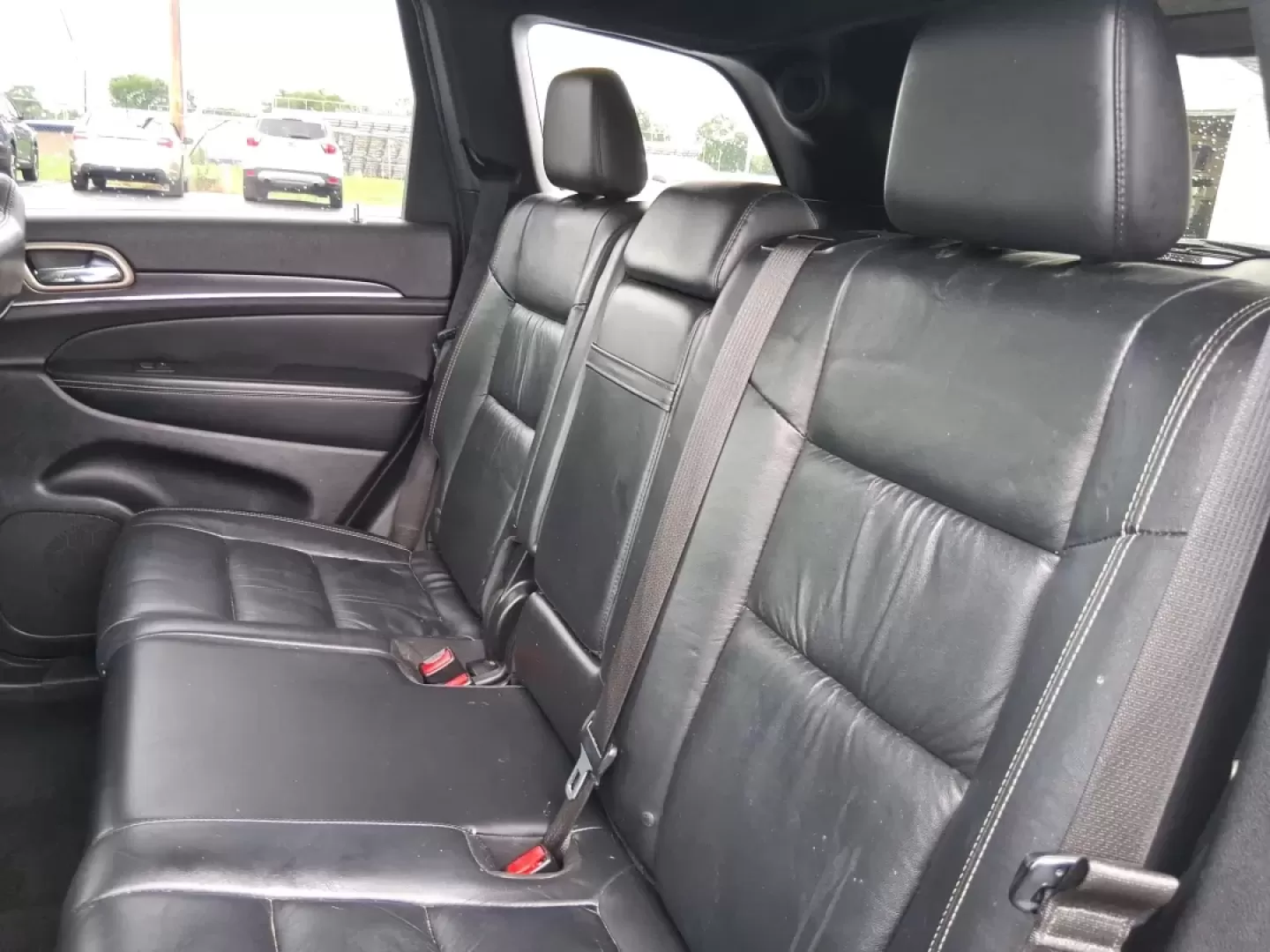 2014 Jeep Grand Cherokee Limited (1C4RJEBG2EC) with an Other engine, located at 8750 N County Rd 25A, Piqua, OH, 45356, (937) 908-9800, 40.164391, -84.232513 - **Unleash Adventure with the 2014 Jeep Grand Cherokee Limited at Advantage Car and Credit - Piqua!**<br /> <br /> Are you ready to elevate your driving experience? The 2014 Jeep Grand Cherokee Limited is the perfect vehicle for those who crave both adventure and comfort. Whether you're taking the fa - Photo#10