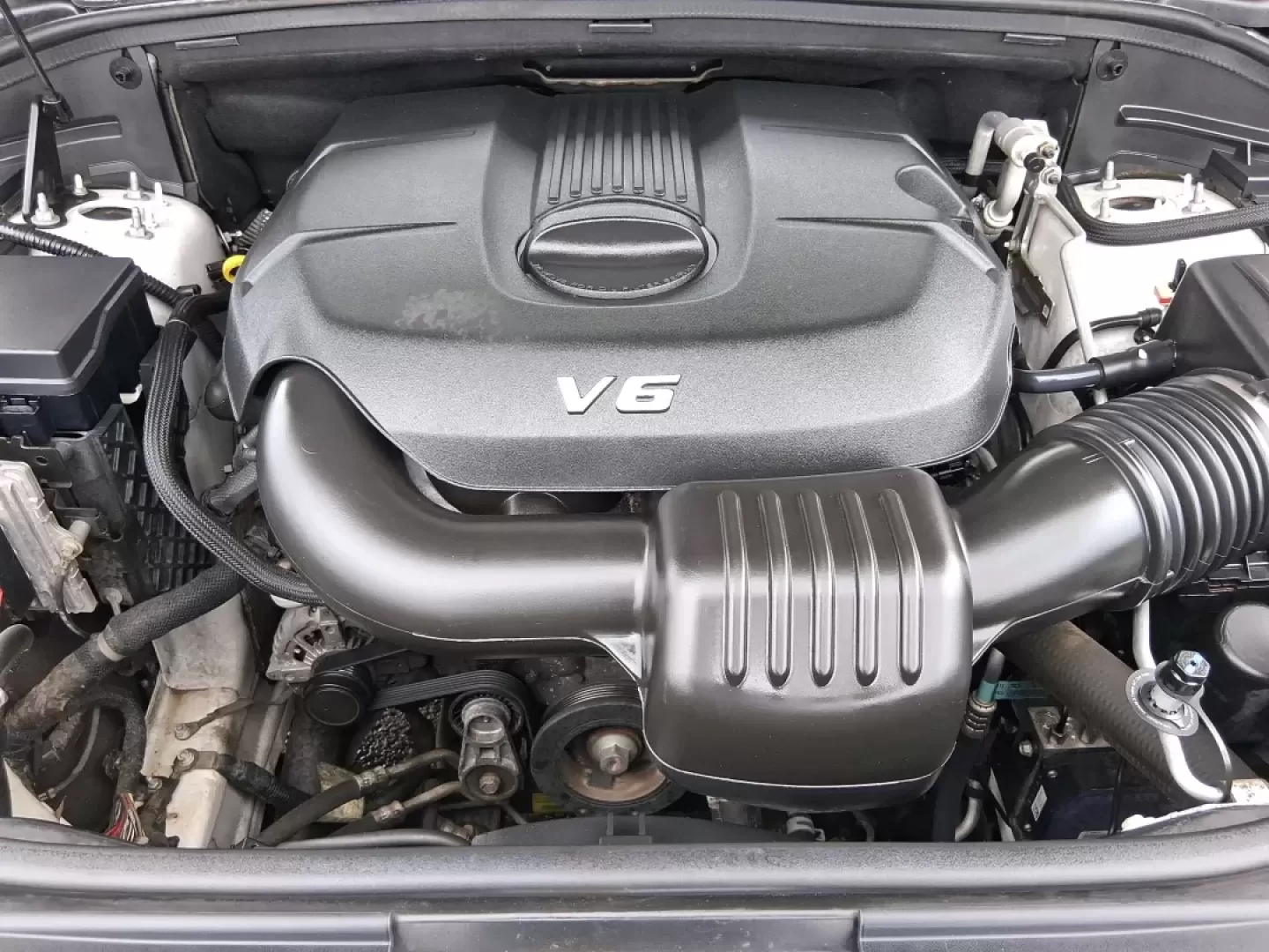 2014 Jeep Grand Cherokee Limited (1C4RJEBG2EC) with an Other engine, located at 8750 N County Rd 25A, Piqua, OH, 45356, (937) 908-9800, 40.164391, -84.232513 - **Unleash Adventure with the 2014 Jeep Grand Cherokee Limited at Advantage Car and Credit - Piqua!**<br /> <br /> Are you ready to elevate your driving experience? The 2014 Jeep Grand Cherokee Limited is the perfect vehicle for those who crave both adventure and comfort. Whether you're taking the fa - Photo#11