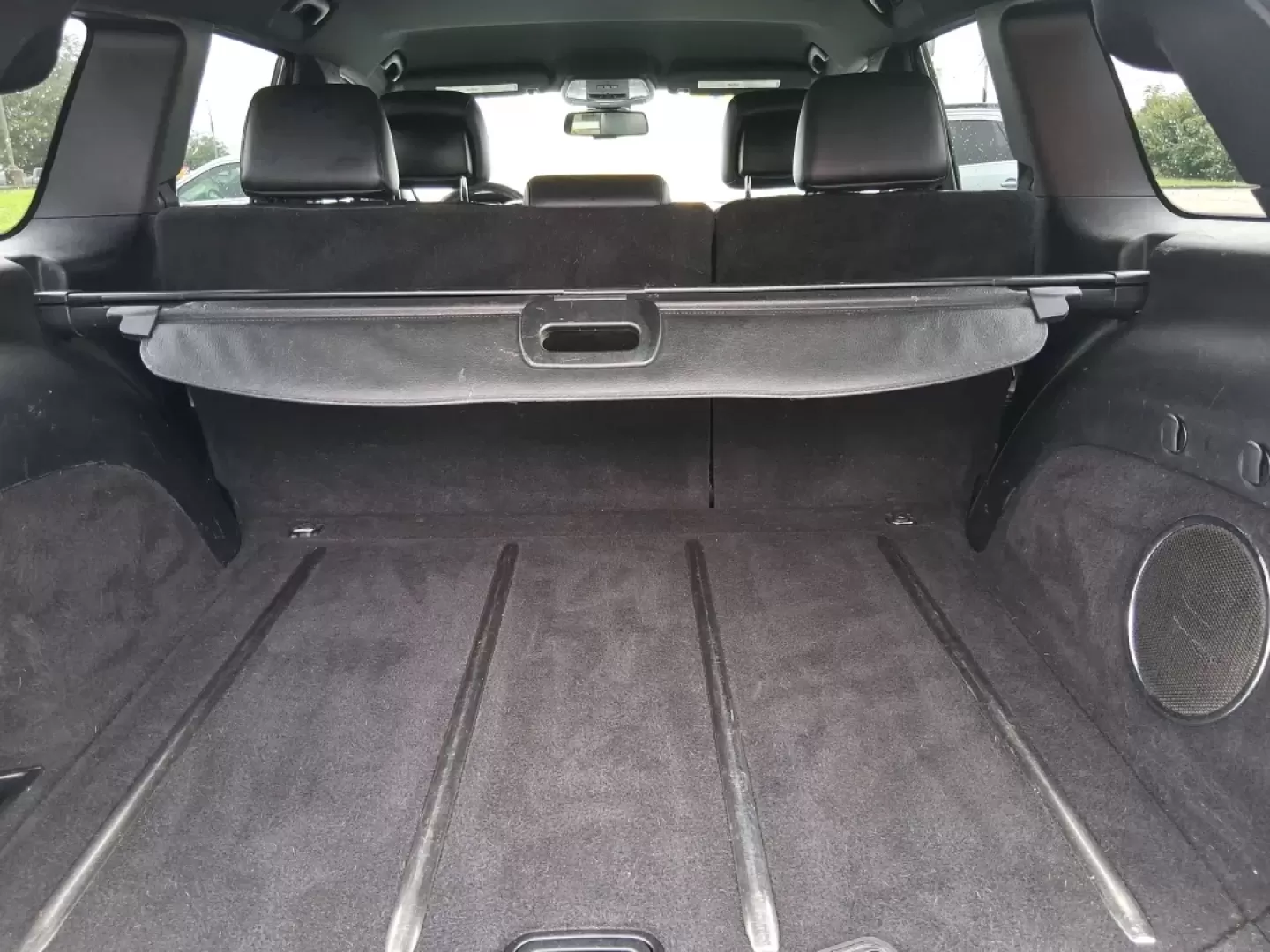 2014 Jeep Grand Cherokee Limited (1C4RJEBG2EC) with an Other engine, located at 8750 N County Rd 25A, Piqua, OH, 45356, (937) 908-9800, 40.164391, -84.232513 - **Unleash Adventure with the 2014 Jeep Grand Cherokee Limited at Advantage Car and Credit - Piqua!**<br /> <br /> Are you ready to elevate your driving experience? The 2014 Jeep Grand Cherokee Limited is the perfect vehicle for those who crave both adventure and comfort. Whether you're taking the fa - Photo#12