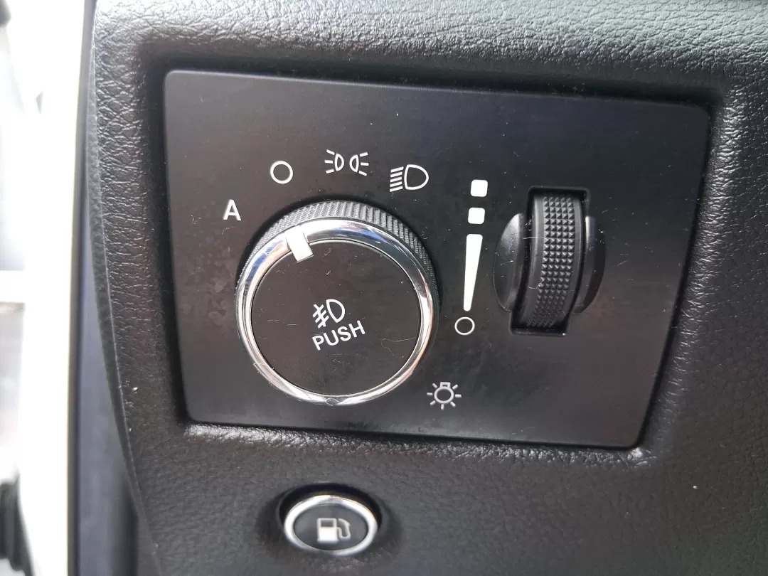 2014 Jeep Grand Cherokee Limited (1C4RJEBG2EC) with an Other engine, located at 8750 N County Rd 25A, Piqua, OH, 45356, (937) 908-9800, 40.164391, -84.232513 - Photo#17