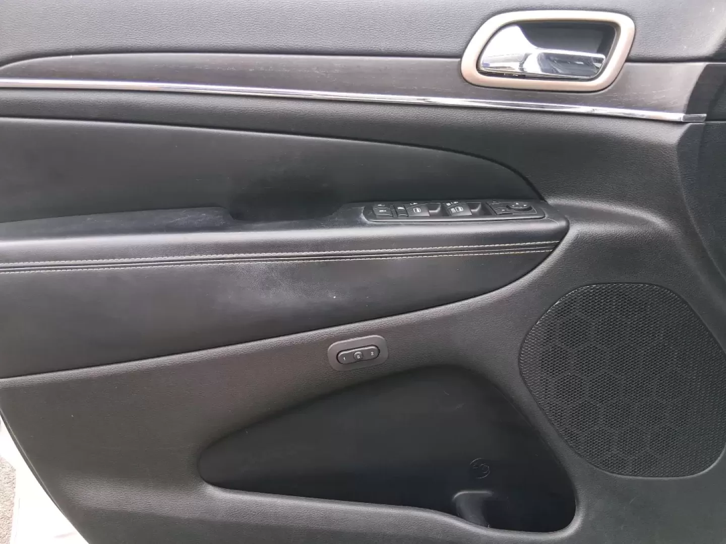 2014 Jeep Grand Cherokee Limited (1C4RJEBG2EC) with an Other engine, located at 8750 N County Rd 25A, Piqua, OH, 45356, (937) 908-9800, 40.164391, -84.232513 - **Unleash Adventure with the 2014 Jeep Grand Cherokee Limited at Advantage Car and Credit - Piqua!**<br /> <br /> Are you ready to elevate your driving experience? The 2014 Jeep Grand Cherokee Limited is the perfect vehicle for those who crave both adventure and comfort. Whether you're taking the fa - Photo#19