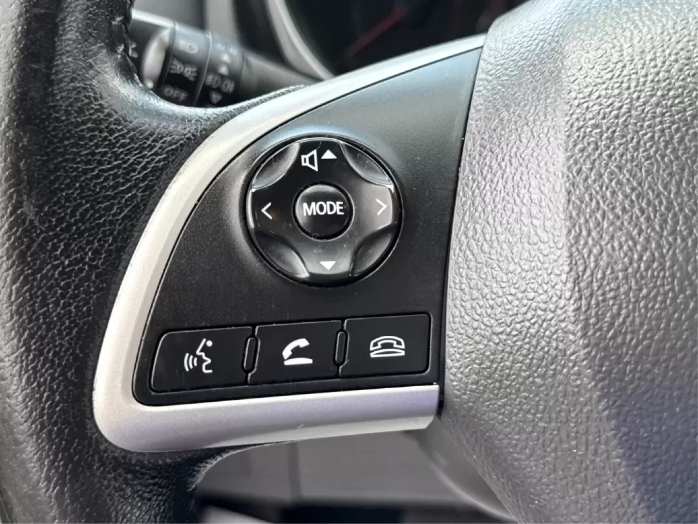 2015 Mitsubishi Outlander ES (4A4AR3AU2FE) with an 2L I-4 DOHC engine, located at 1184 Kauffman Ave, Fairborn, OH, 45324, (937) 908-9800, 39.807072, -84.030914 - **Explore the Open Road with Confidence in This 2015 Mitsubishi Outlander ES! Perfect for Adventurers and Families Alike!**<br /> <br /> Are you on the hunt for a reliable vehicle that can seamlessly transition from daily commutes to weekend getaways? Look no further than this stunning 2015 Mitsubis - Photo#16