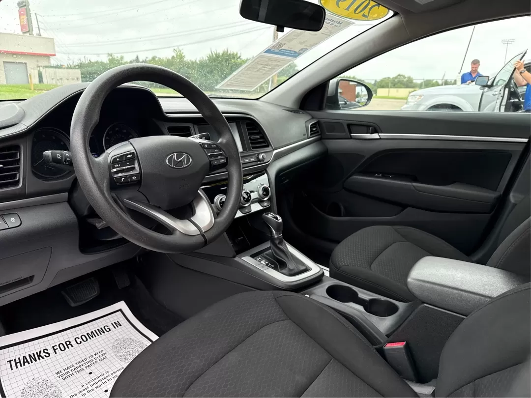 2019 Hyundai Elantra SEL (5NPD84LF5KH) with an Nu 2L I-4 DOHC engine, located at 1951 S Dayton Lakeview Rd., New Carlisle, OH, 45344, (937) 908-9800, 39.890999, -84.050255 - Photo#9