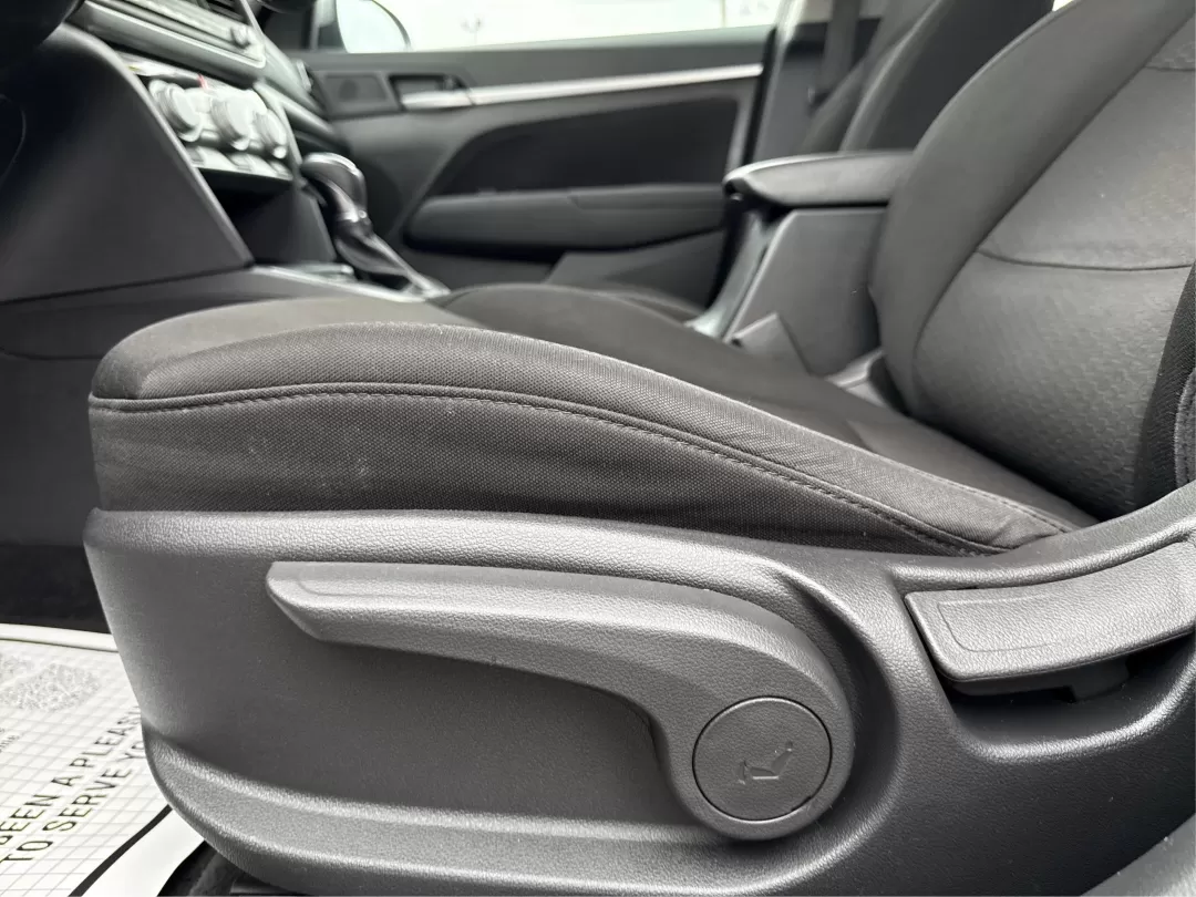 2019 Hyundai Elantra SEL (5NPD84LF5KH) with an Nu 2L I-4 DOHC engine, located at 1951 S Dayton Lakeview Rd., New Carlisle, OH, 45344, (937) 908-9800, 39.890999, -84.050255 - Photo#18