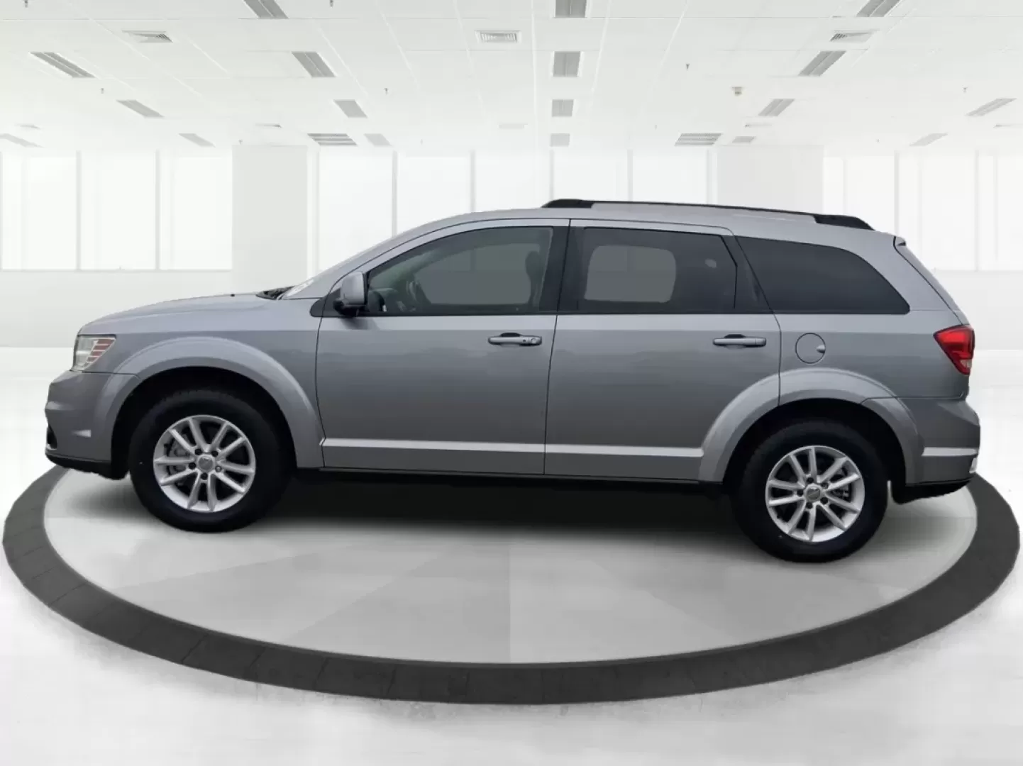 2015 Dodge Journey SXT (3C4PDCBB2FT) with an Other engine, located at 1951 S Dayton Lakeview Rd., New Carlisle, OH, 45344, (937) 908-9800, 39.890999, -84.050255 - **Adventure Awaits with the 2015 Dodge Journey SXT at Advantage Car and Credit!**<br /> <br /> If you're in search of a versatile SUV that caters to both daily commutes and weekend adventures with your family, the 2015 Dodge Journey SXT is the perfect match for you. This spacious and stylish vehicle - Photo#5