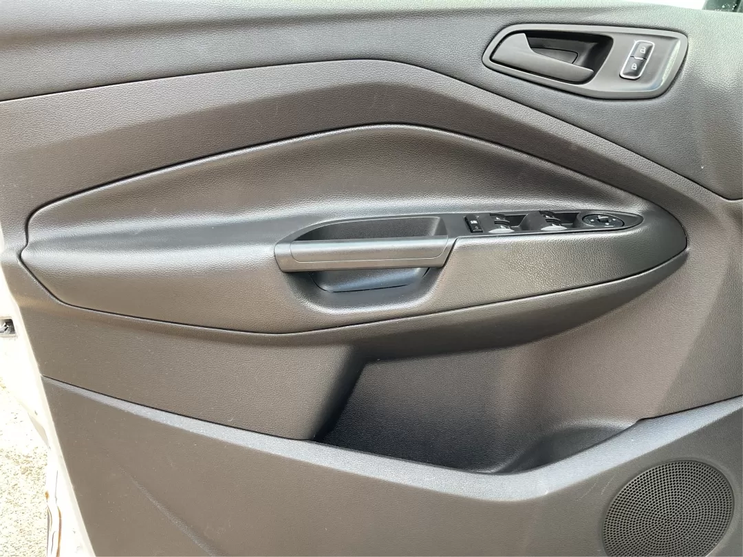2015 Ford Escape S (1FMCU0F71FU) with an Duratec 2.5L I-4 DOHC engine, located at 1184 Kauffman Ave, Fairborn, OH, 45324, (937) 908-9800, 39.807072, -84.030914 - Photo#18