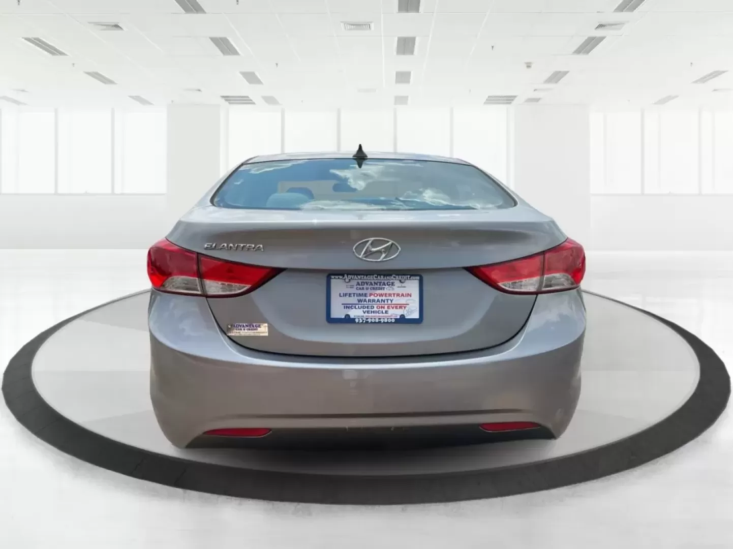 2012 Hyundai Elantra GLS (Ulsan Plant) (KMHDH4AE1CU) with an 1.8L I-4 DOHC engine, located at 1184 Kauffman Ave, Fairborn, OH, 45324, (937) 908-9800, 39.807072, -84.030914 - **Drive Your Dreams with the 2012 Hyundai Elantra GLS: Perfect for Everyday Adventures!**<br /> <br /> Are you ready to elevate your daily commute or family outings with a vehicle that balances comfort, efficiency, and style? The 2012 Hyundai Elantra GLS is the perfect choice for budget-conscious bu - Photo#3