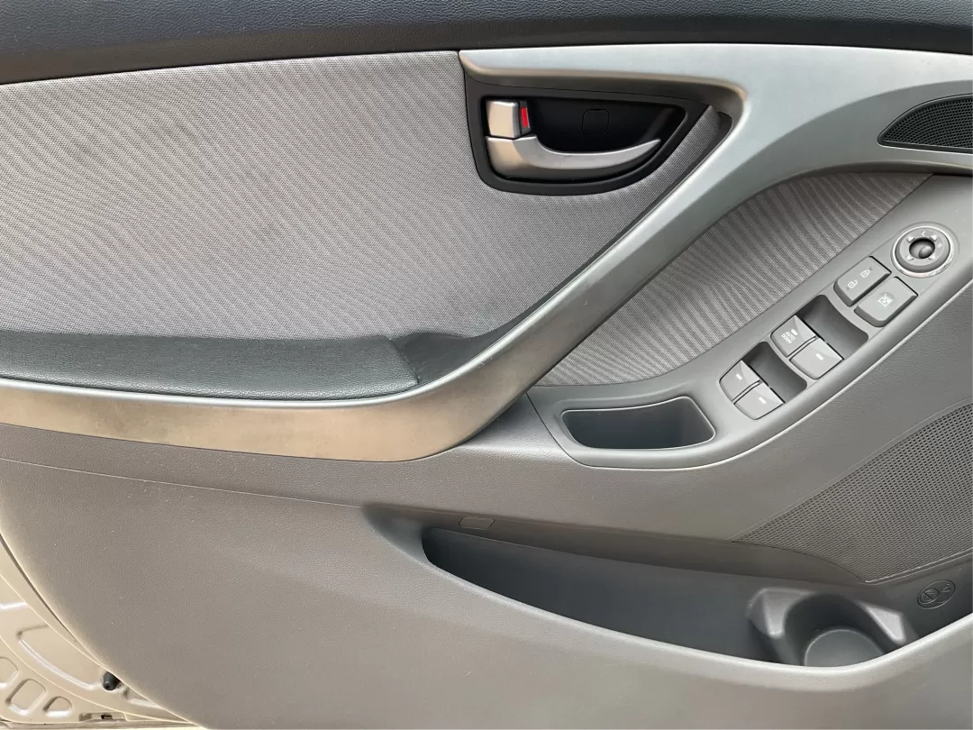 2012 Hyundai Elantra GLS (Ulsan Plant) (KMHDH4AE1CU) with an 1.8L I-4 DOHC engine, located at 1184 Kauffman Ave, Fairborn, OH, 45324, (937) 908-9800, 39.807072, -84.030914 - Photo#17