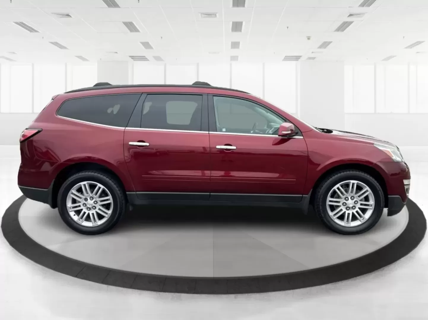 2015 Chevrolet Traverse 1LT (1GNKVGKD4FJ) with an 3.6L V-6 gasoline direct injection engine, located at 1099 N County Rd 25A, Troy, OH, 45373, (937) 908-9800, 40.057079, -84.212883 - **Unleash Adventure with the 2015 Chevrolet Traverse at Advantage Car and Credit - Troy!**<br /> <br /> Are you ready to elevate your family adventures or tackle your daily commute with confidence and style? The 2015 Chevrolet Traverse, with its robust features and spacious design, is perfect for gr - Photo#1