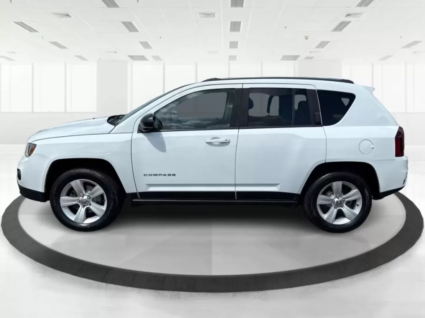 2014 Jeep Compass Sport (1C4NJDBB4ED) with an 2.4L I-4 DOHC engine, located at 1230 East Main St, Xenia, OH, 45385, (937) 908-9800, 39.688026, -83.910172 - **Experience Adventure with the 2014 Jeep Compass Sport at Advantage Car and Credit Xenia!** <br /> <br /> Are you ready to embrace the open road with a vehicle that combines comfort, capability, and style? The 2014 Jeep Compass Sport, available at Advantage Car and Credit in Xenia, Ohio, is the pe - Photo#5
