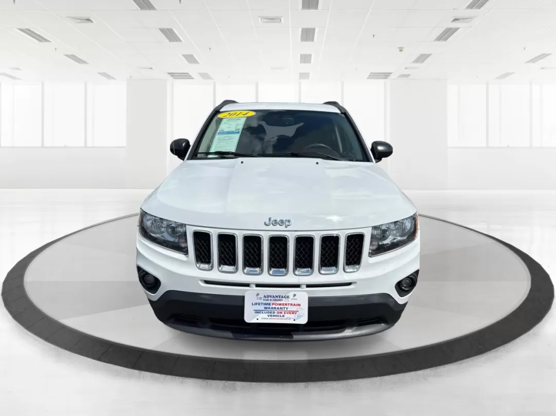 2014 Jeep Compass Sport (1C4NJDBB4ED) with an 2.4L I-4 DOHC engine, located at 1230 East Main St, Xenia, OH, 45385, (937) 908-9800, 39.688026, -83.910172 - Photo#7