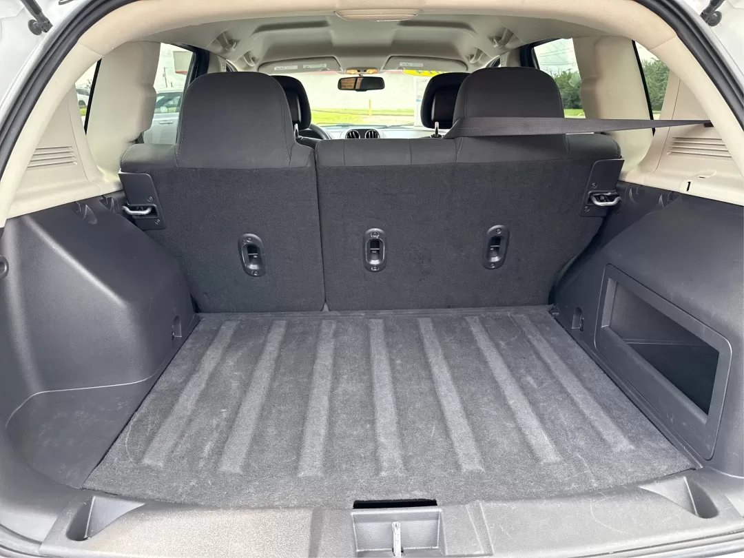 2014 Jeep Compass Sport (1C4NJDBB4ED) with an 2.4L I-4 DOHC engine, located at 1230 East Main St, Xenia, OH, 45385, (937) 908-9800, 39.688026, -83.910172 - Photo#12