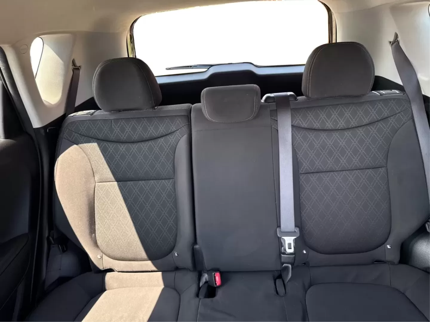 2015 Kia Soul Base (KNDJN2A26F7) with an 1.6L L4 DOHC 16V engine, located at 1184 Kauffman Ave, Fairborn, OH, 45324, (937) 908-9800, 39.807072, -84.030914 - Photo#13