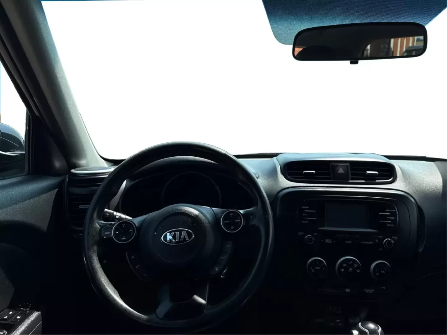 2015 Kia Soul Base (KNDJN2A26F7) with an 1.6L L4 DOHC 16V engine, located at 1184 Kauffman Ave, Fairborn, OH, 45324, (937) 908-9800, 39.807072, -84.030914 - Photo#20
