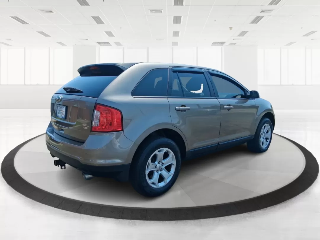 2014 Ford Edge SEL (2FMDK4JCXEB) with an 3.5L V-6 DOHC engine, located at 1184 Kauffman Ave, Fairborn, OH, 45324, (937) 908-9800, 39.807072, -84.030914 - Photo#2