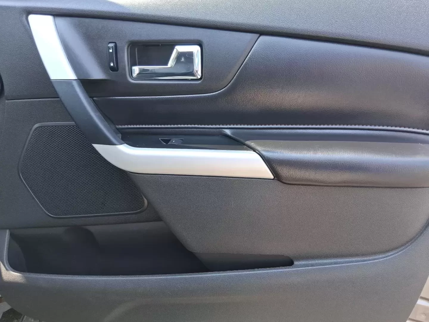 2014 Ford Edge SEL (2FMDK4JCXEB) with an 3.5L V-6 DOHC engine, located at 1184 Kauffman Ave, Fairborn, OH, 45324, (937) 908-9800, 39.807072, -84.030914 - Photo#20