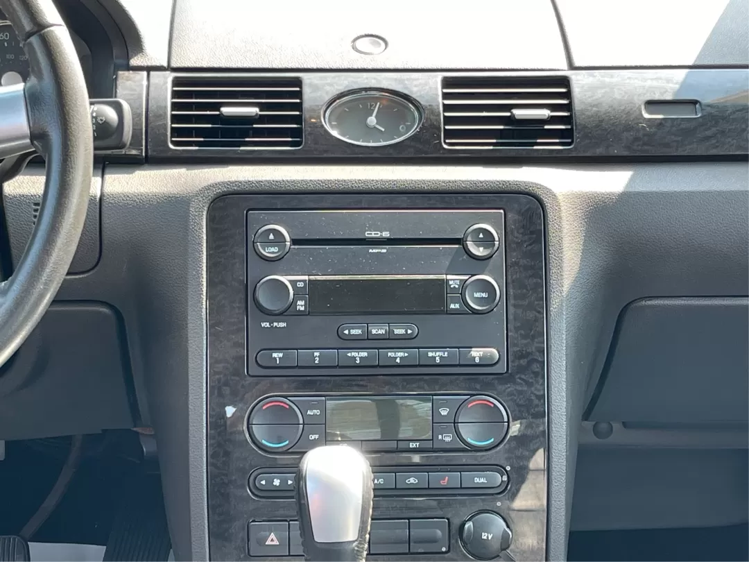 2007 Mercury Montego Premier (1MEHM42167G) with an Duratec 3L V-6 DOHC engine, located at 1230 East Main St, Xenia, OH, 45385, (937) 908-9800, 39.688026, -83.910172 - Photo#12