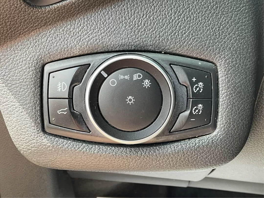 2017 Ford Escape SE (1FMCU0GD7HU) with an Other engine, located at 1099 N County Rd 25A , Troy, OH, 45373, (937) 908-9800, 40.057079, -84.212883 - 2017 Ford Escape SE - Photo#17
