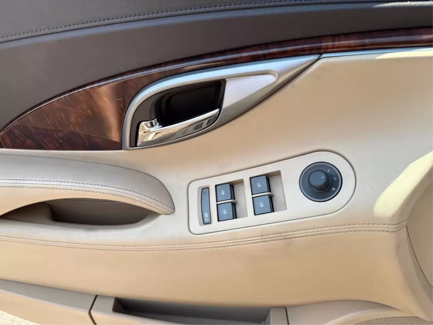 2011 Buick LaCrosse CXL (1G4GC5ED3BF) with an Other engine, located at 8750 N County Rd 25A, Piqua, OH, 45356, (937) 908-9800, 40.164391, -84.232513 - Photo#19