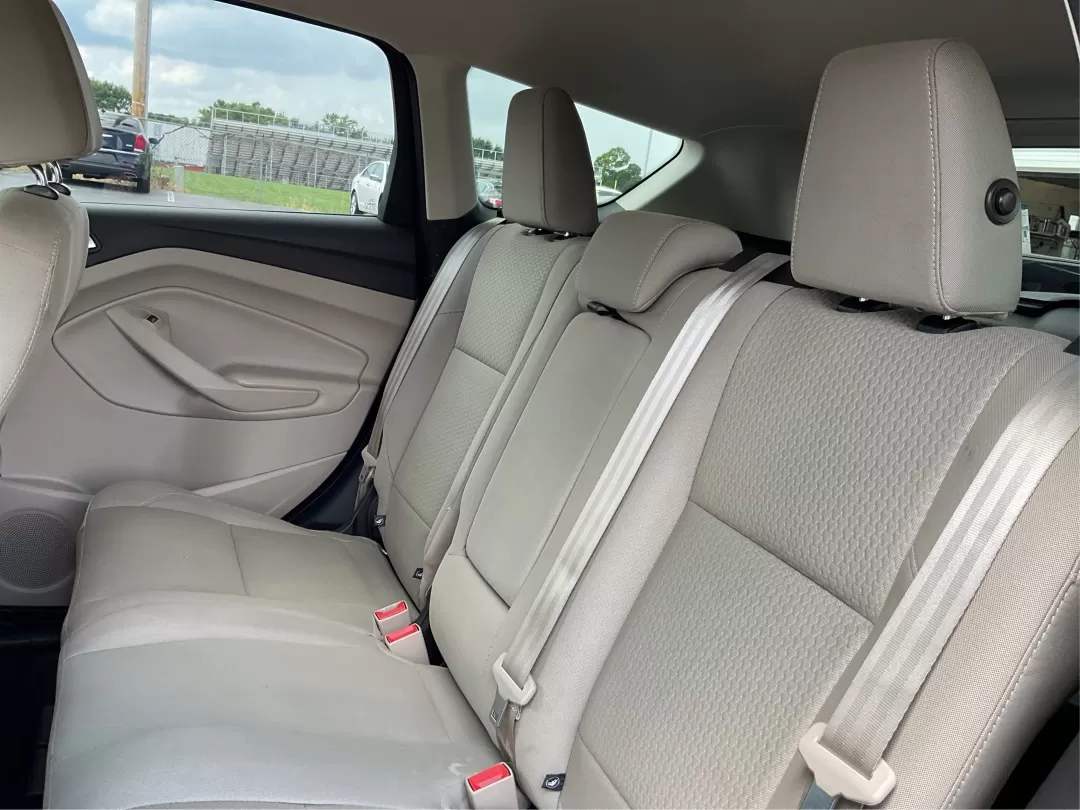 2017 Ford Escape SE (1FMCU9GD7HU) with an Other engine, located at 880 E. National Road, Vandalia, OH, 45377, (937) 908-9800, 39.891918, -84.183594 - 2017 Ford Escape SE - Photo#10