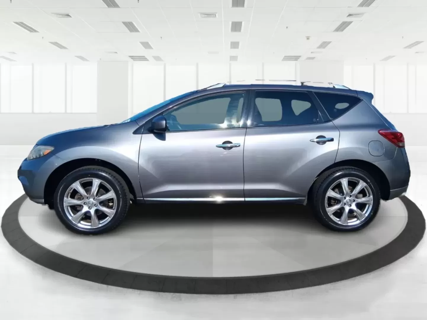 2013 Nissan Murano LE (JN8AZ1MW9DW) with an 3.5L V-6 DOHC engine, located at 8750 N County Rd 25A, Piqua, OH, 45356, (937) 908-9800, 40.164391, -84.232513 - **Experience Adventure with the 2013 Nissan Murano: Your Perfect Family Companion!**<br /> <br /> Are you ready to take your family on unforgettable road trips or enjoy weekend adventures with friends? The 2013 Nissan Murano LE is designed for those who seek both style and functionality. This mid-si - Photo#5