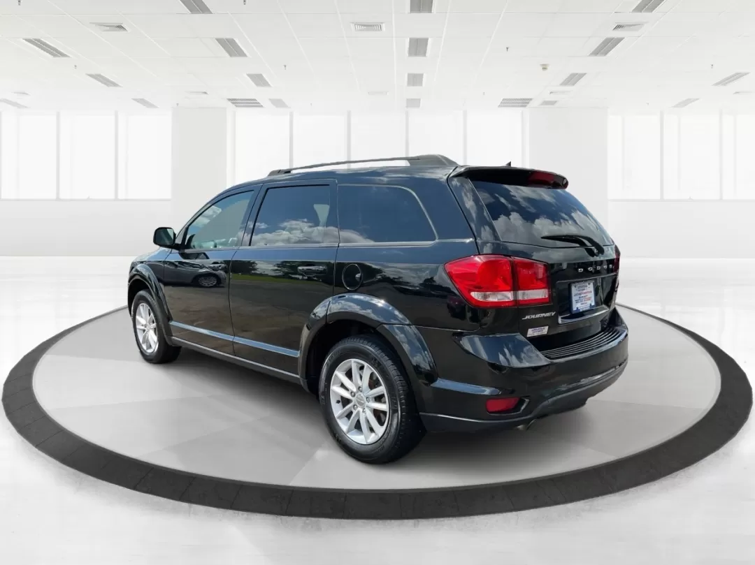 2017 Dodge Journey SXT (3C4PDCBG0HT) with an Other engine, located at 880 E. National Road, Vandalia, OH, 45377, (937) 908-9800, 39.891918, -84.183594 - 2017 Dodge Journey SXT - Photo#4