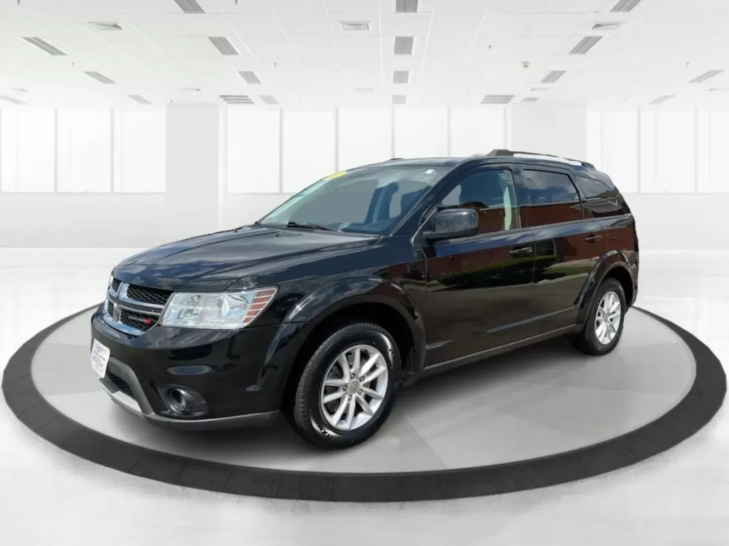 2017 Dodge Journey SXT (3C4PDCBG0HT) with an Other engine, located at 880 E. National Road, Vandalia, OH, 45377, (937) 908-9800, 39.891918, -84.183594 - Are you ready to elevate your family adventures or daily commutes? The 2017 Dodge Journey SXT is your perfect partner for every journey, offering an ideal blend of comfort, space, and versatility. Whether you're navigating the bustling streets of Vandalia, OH, or heading out for a weekend getaway, t - Photo#8