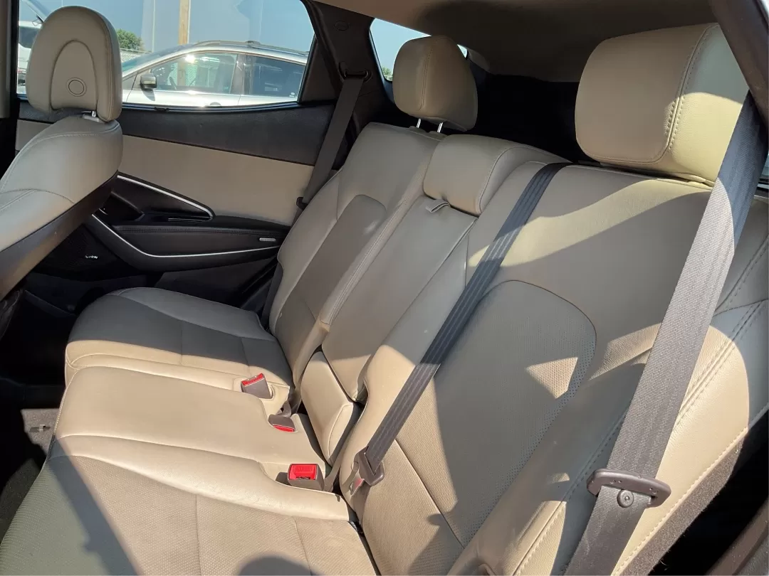 2014 Ford Fusion SE (3FA6P0H90ER) with an Other engine, located at 4508 South Dixie Dr, Moraine, OH, 45439, (937) 908-9800, 39.807072, -84.031563 - Photo#10