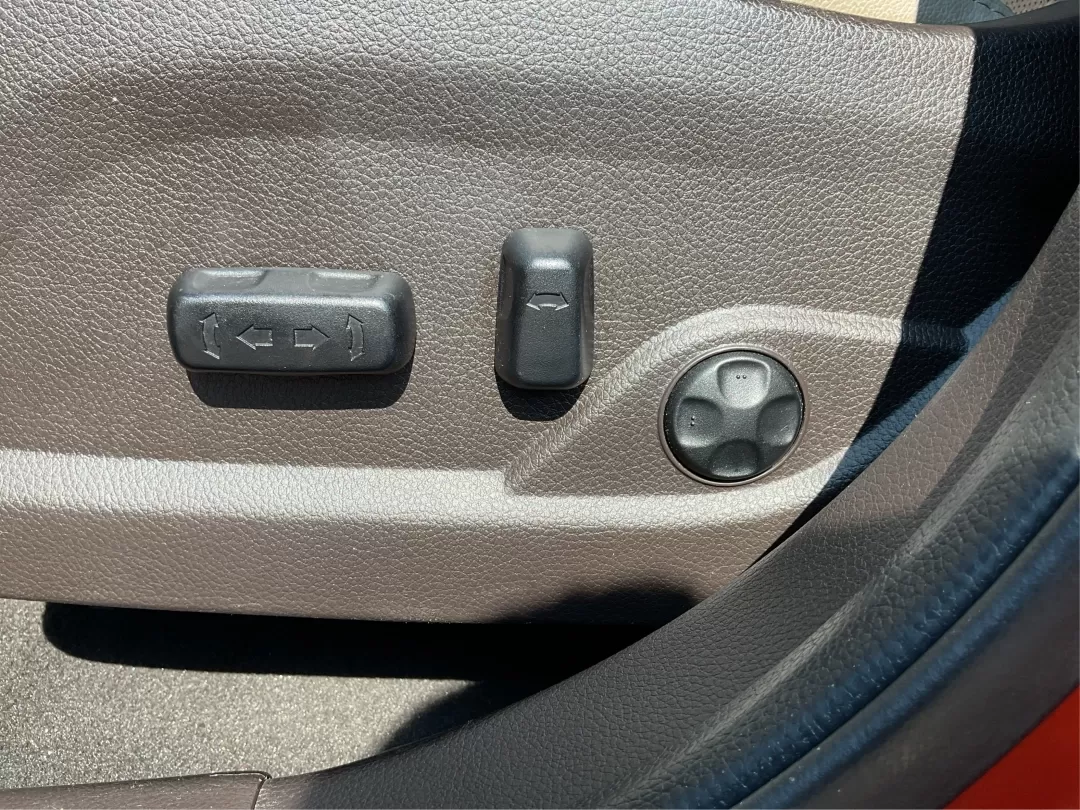 2014 Ford Fusion SE (3FA6P0H90ER) with an Other engine, located at 4508 South Dixie Dr, Moraine, OH, 45439, (937) 908-9800, 39.807072, -84.031563 - Photo#17