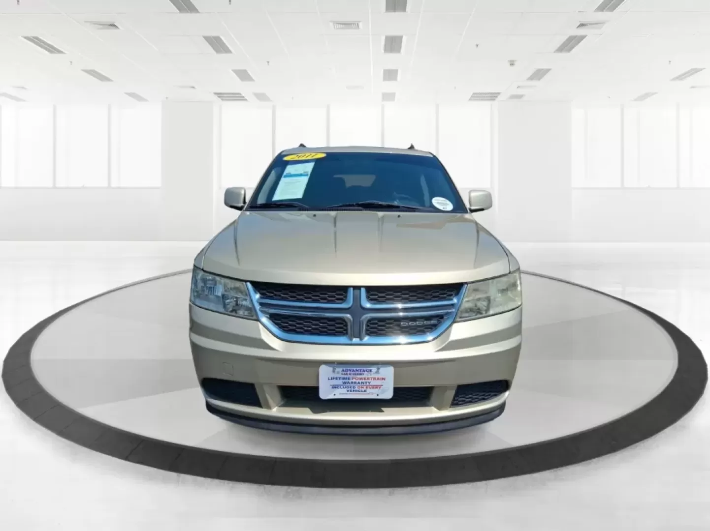 2011 Dodge Journey Mainstreet (3D4PG1FG9BT) with an 3.6L V6 DOHC 24V engine, 6-Speed Automatic transmission, located at 4508 South Dixie Dr, Moraine, OH, 45439, (937) 908-9800, 39.689976, -84.218452 - Are you in search of a versatile SUV that fits seamlessly into your active lifestyle? Look no further than this 2011 Dodge Journey Mainstreet, available now at Advantage Car and Credit - Moraine, located at 4508 South Dixie Dr, Moraine, OH 45439. This spacious and well-equipped SUV is not just a veh - Photo#7