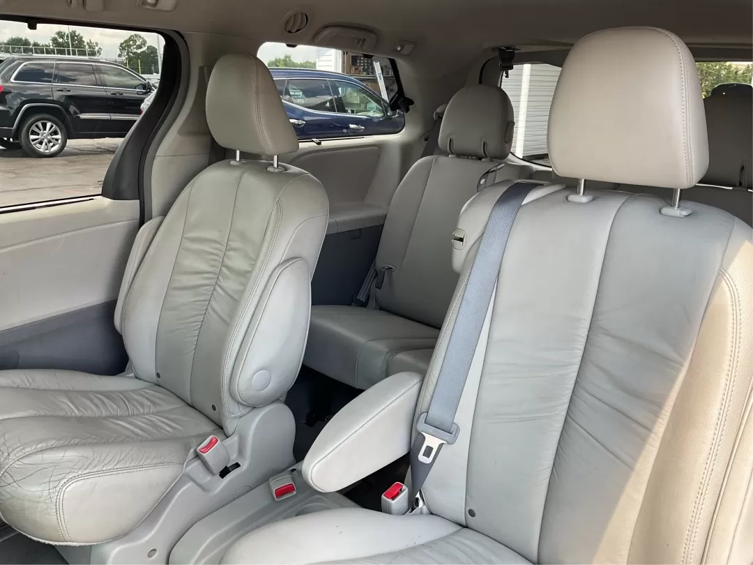 2012 Toyota Sienna XLE V6 8 Passenger (5TDYK3DC7CS) with an 3.5L V-6 DOHC engine, located at 4508 South Dixie Dr, Moraine, OH, 45439, (937) 908-9800, 39.689976, -84.218452 - 2012 Toyota Sienna XLE V6 8 Passenger - Photo#10