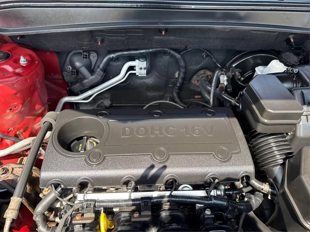2012 Hyundai Santa Fe GLS (5XYZGDAB0CG) with an 2.4L I-4 DOHC engine, located at 4508 South Dixie Dr, Moraine, OH, 45439, (937) 908-9800, 39.689976, -84.218452 - 2012 Hyundai Santa Fe GLS - Photo#11